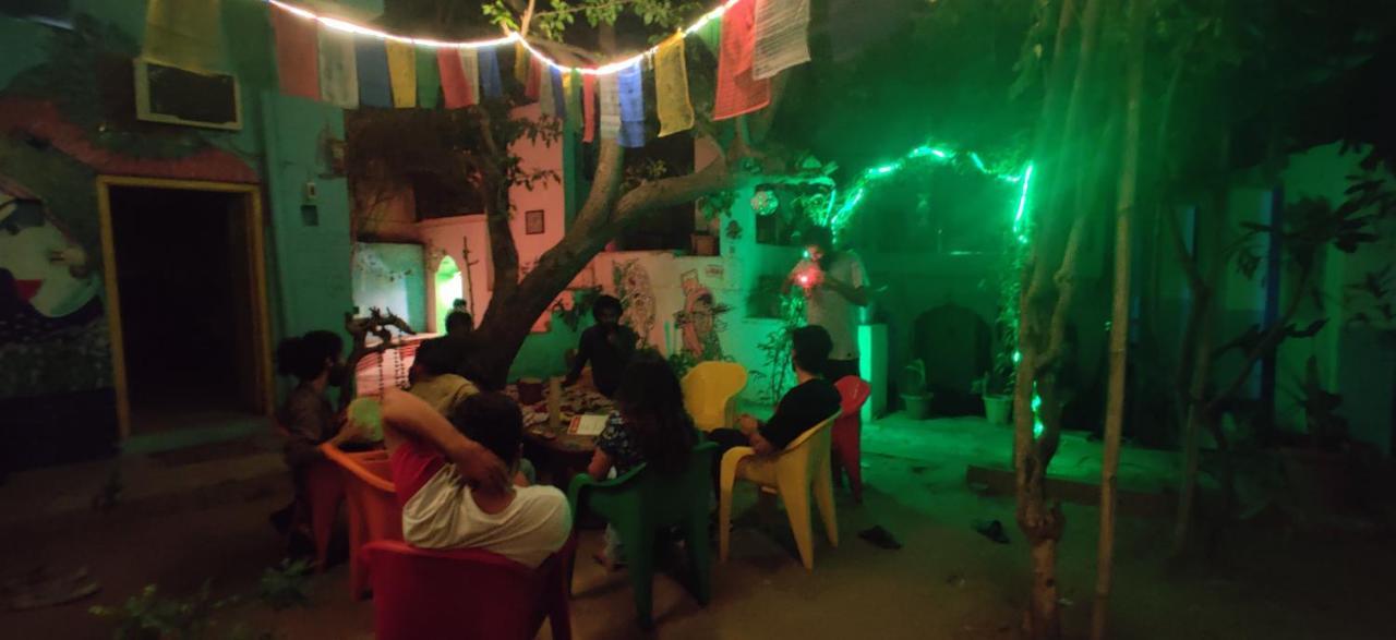 12 Monks Backpackers Community Hostel Puskár Kültér fotó